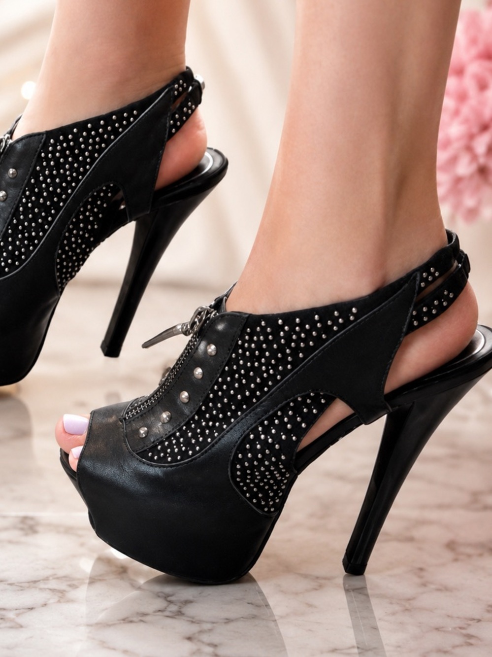 Y2K ROCK AND REPUBLIC Black Studded Women's Heels sz 7.5 Goth Punk